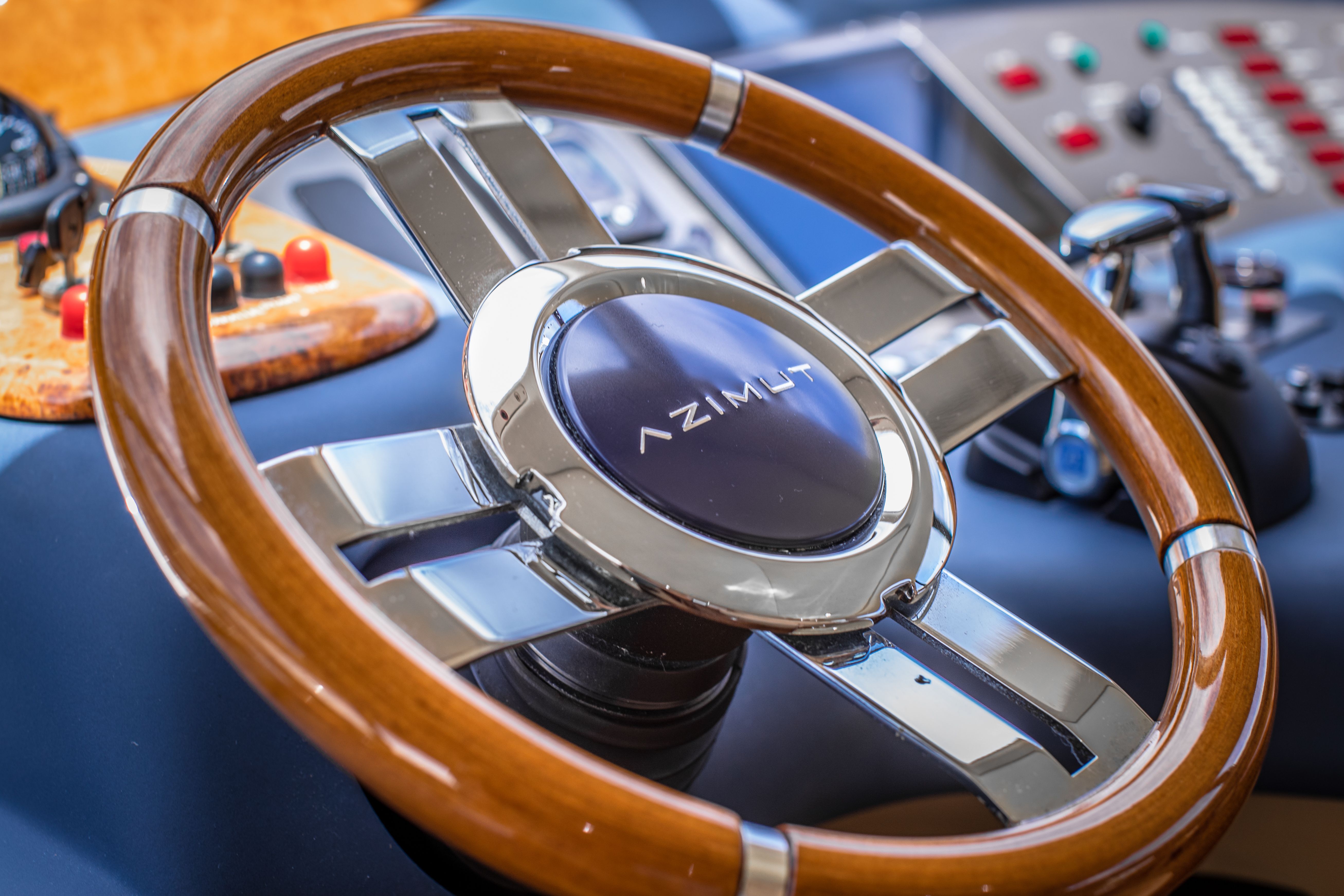 Azimut 62 Fly | Alana Rose