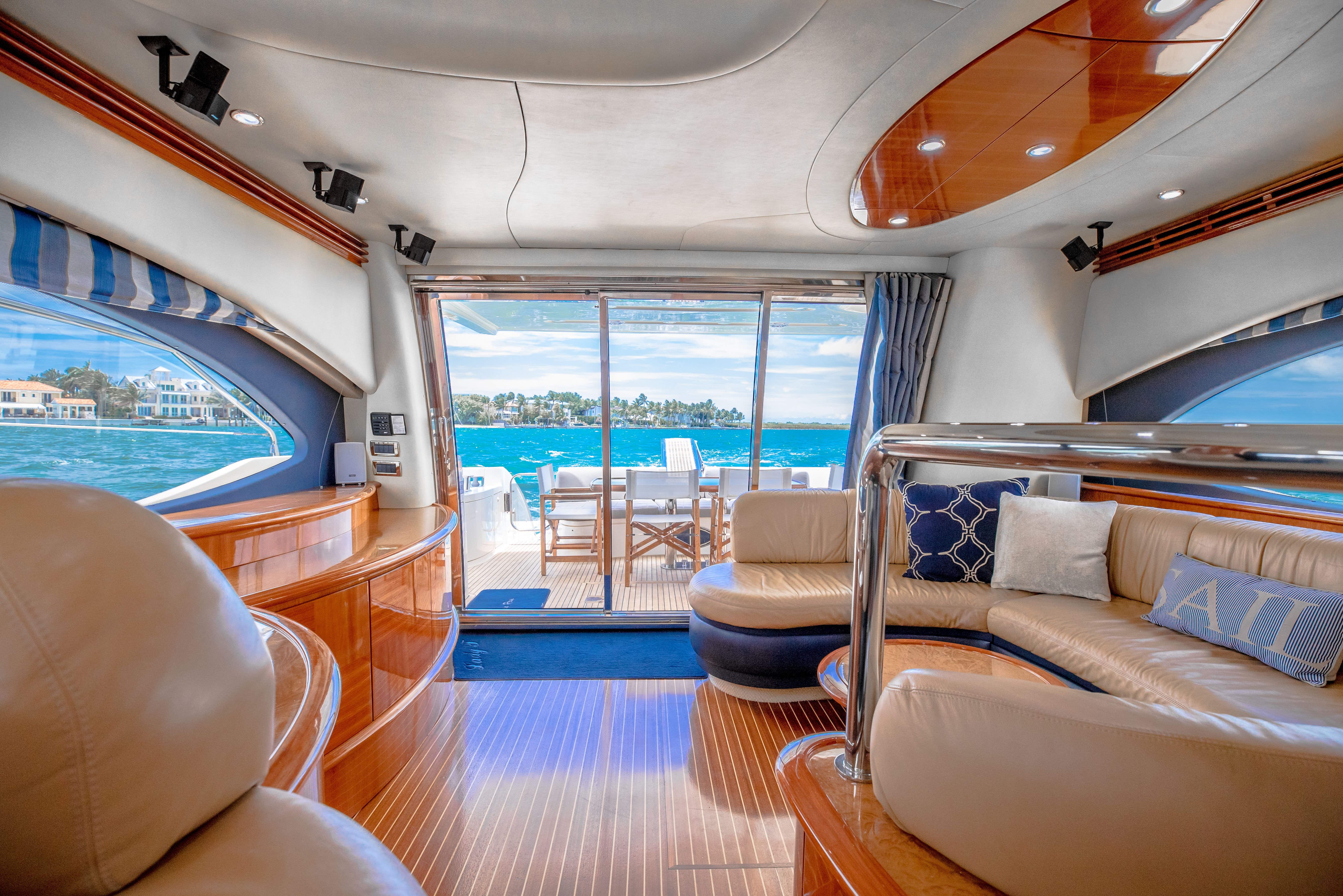 Azimut 62 Fly | Alana Rose