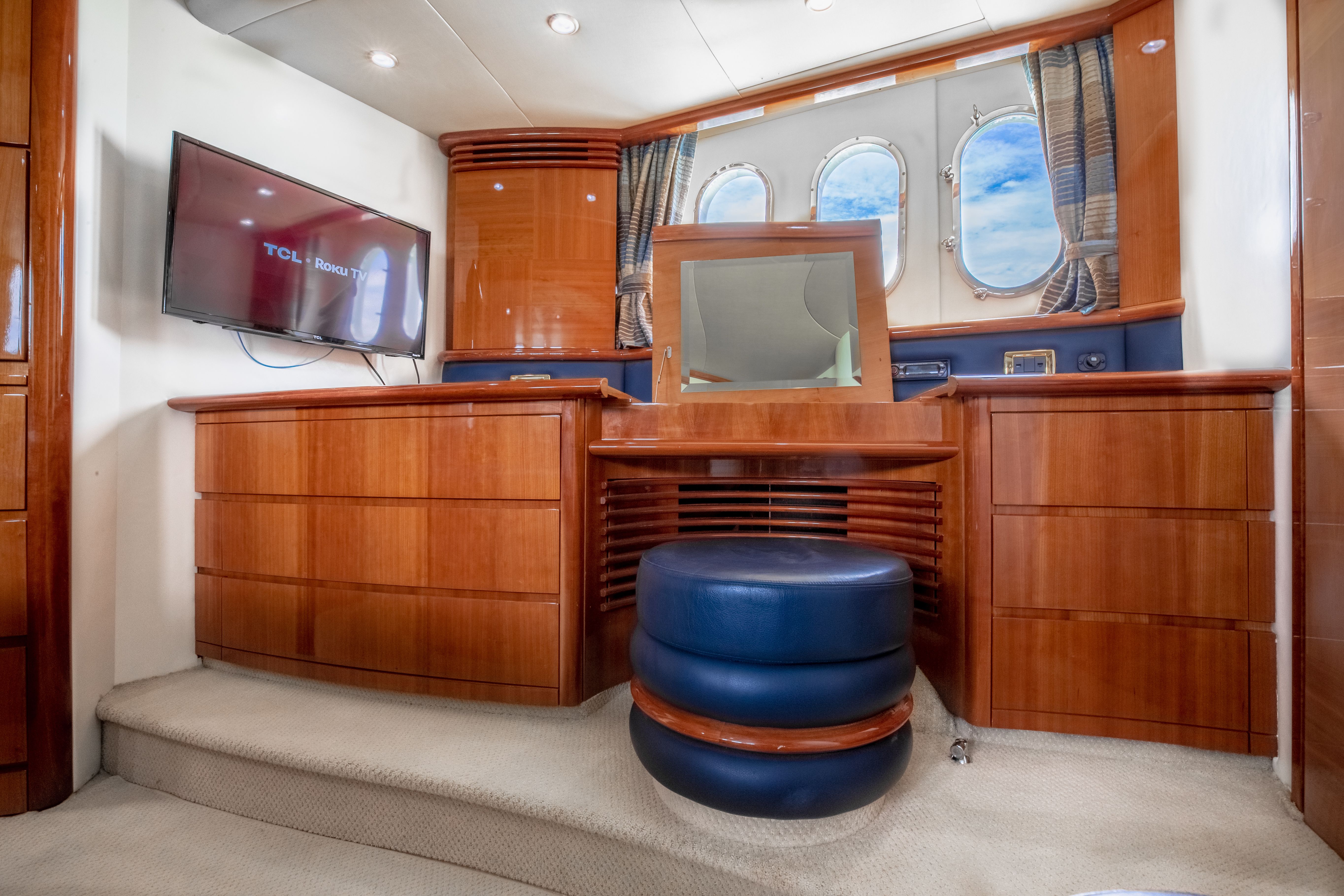 Azimut 62 Fly | Alana Rose