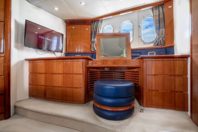 Azimut 62 Fly | Alana Rose