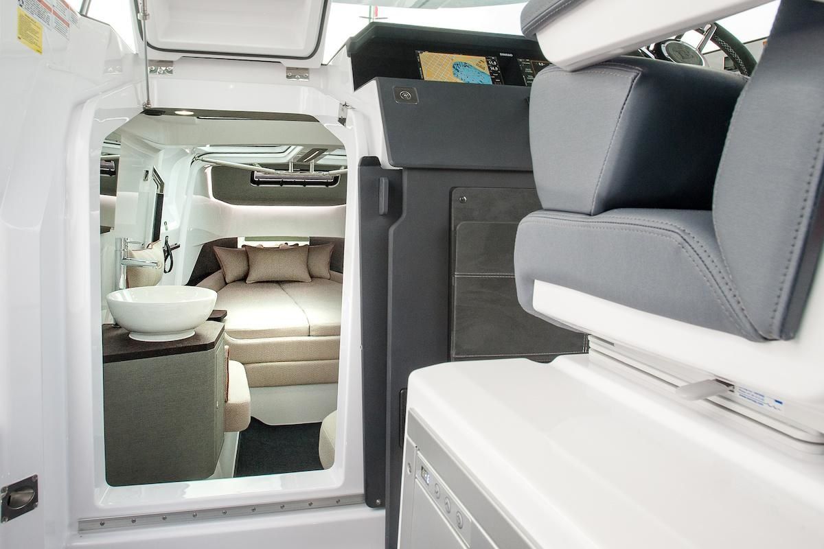 Axopar 37 | Nomad Vice