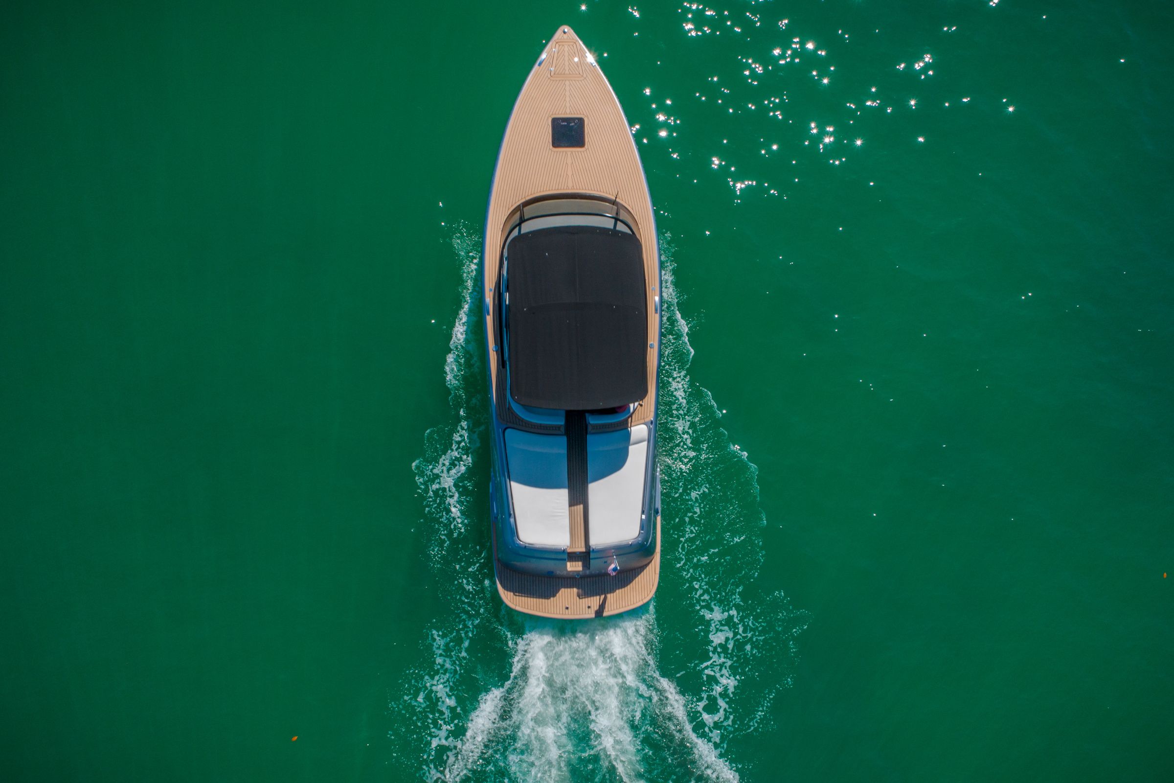 Canard Yachts 36 | E-motion