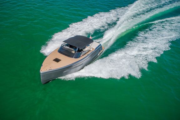 Canard Yachts