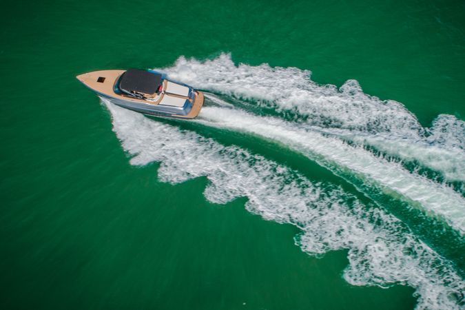 Canard Yachts 36 | E-motion