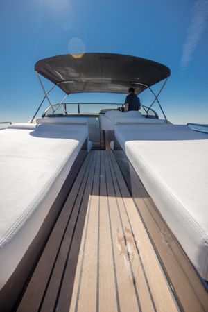 Canard Yachts 36 | E-motion