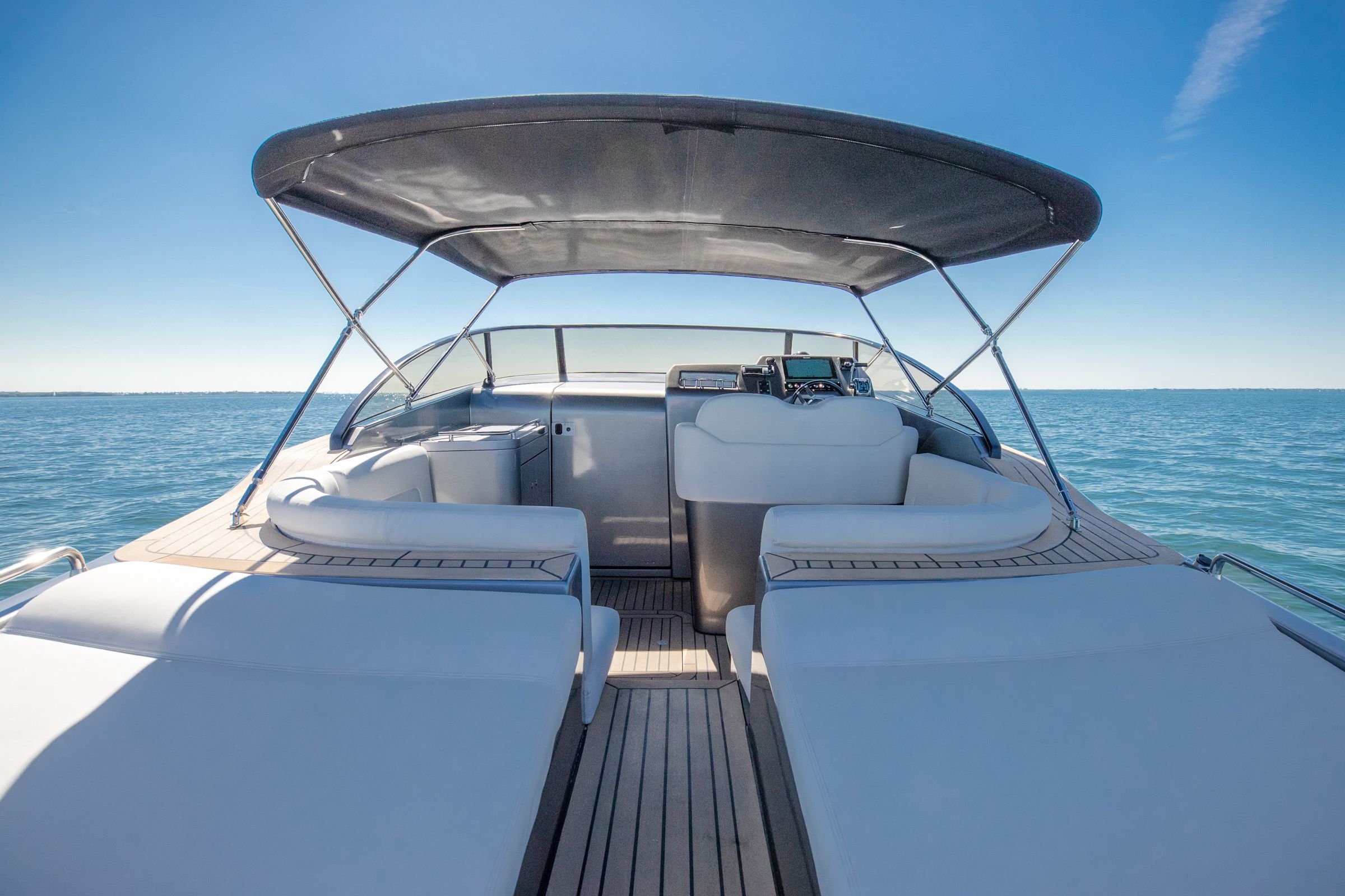 Canard Yachts 36 | E-motion