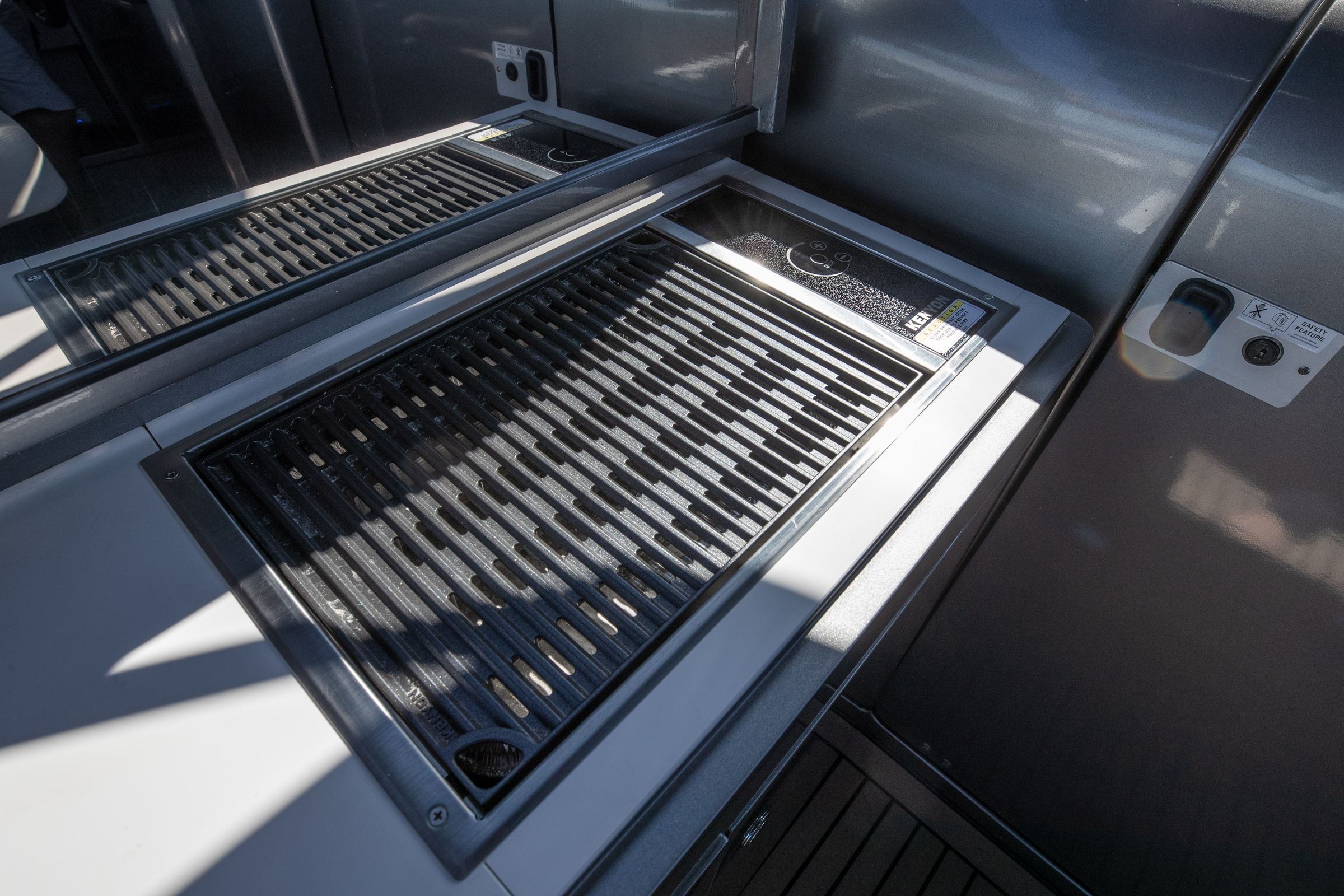 Canard Yachts 36 | E-motion