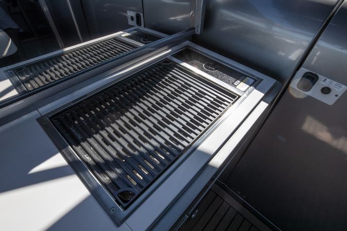 Canard Yachts 36 | E-motion