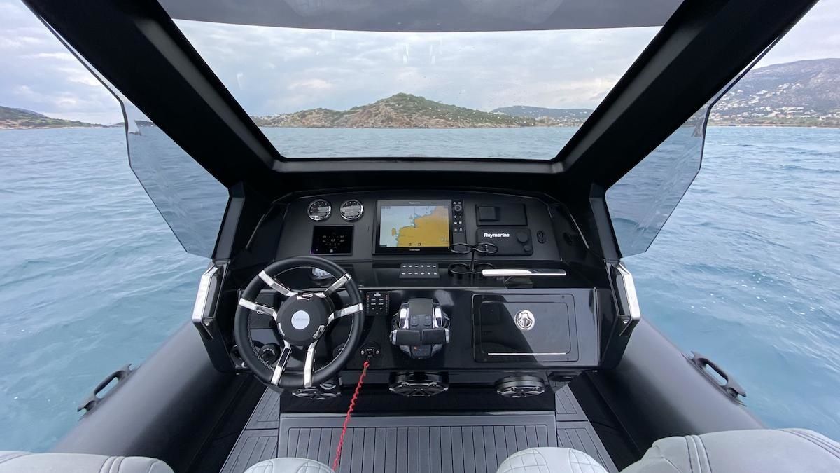 Ribco Venom 34 | Stealth Nomad