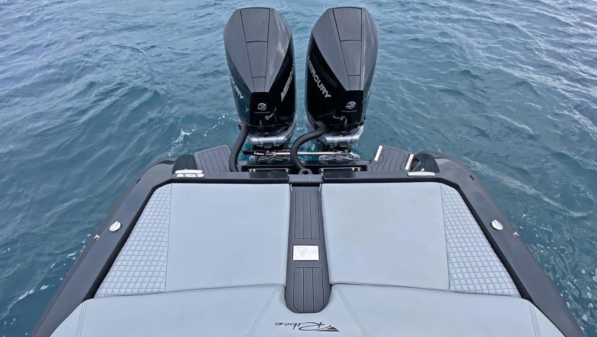 Ribco Venom 34 | Stealth Nomad