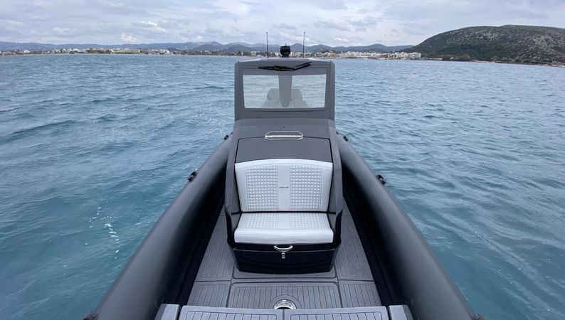 Ribco Venom 34 | Stealth Nomad