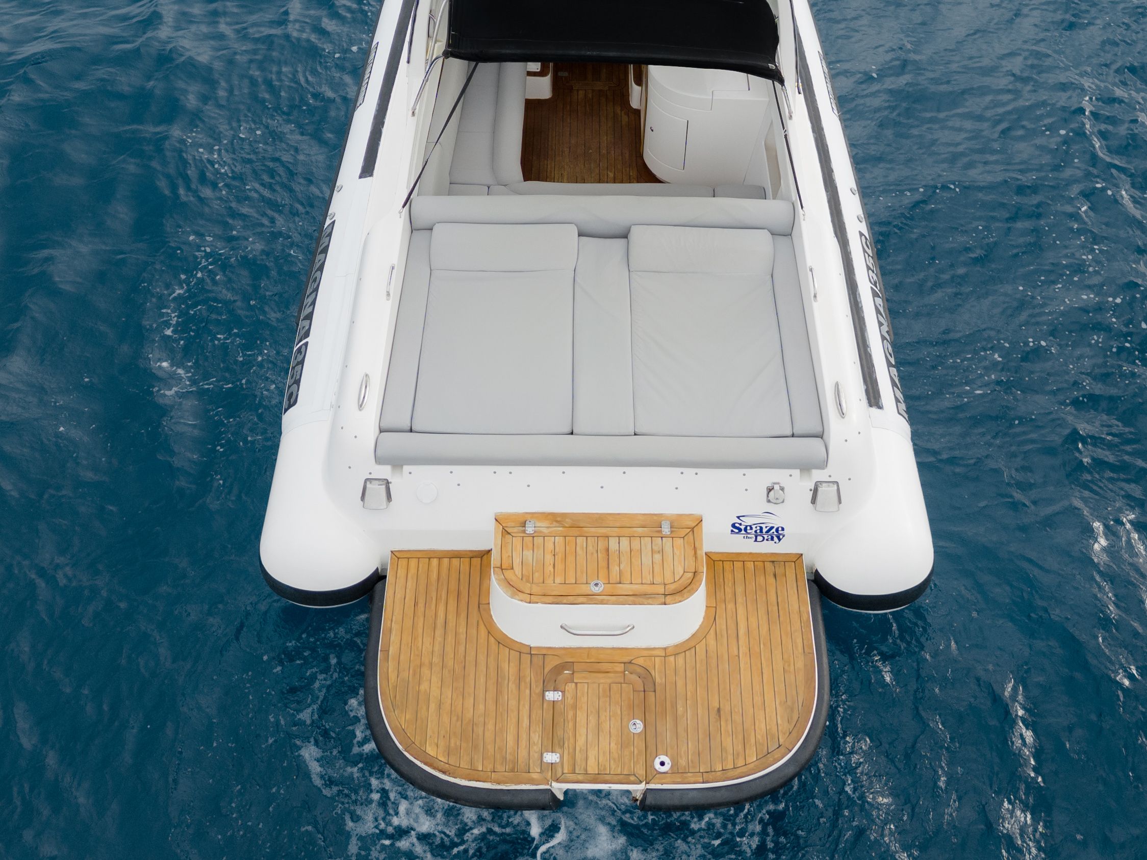 Motomarine Magna 35C | Theofanis