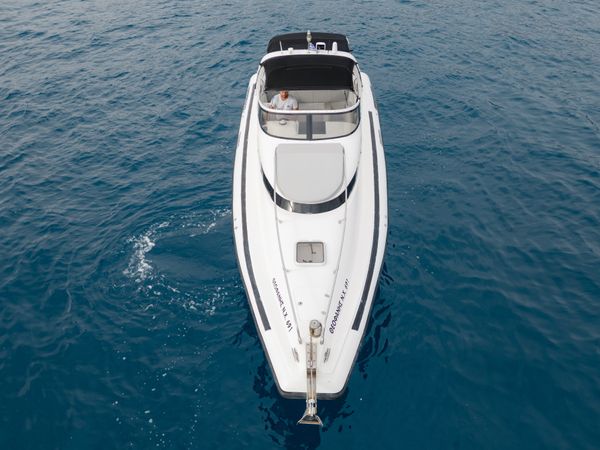 Motomarine Magna 35C | Theofanis