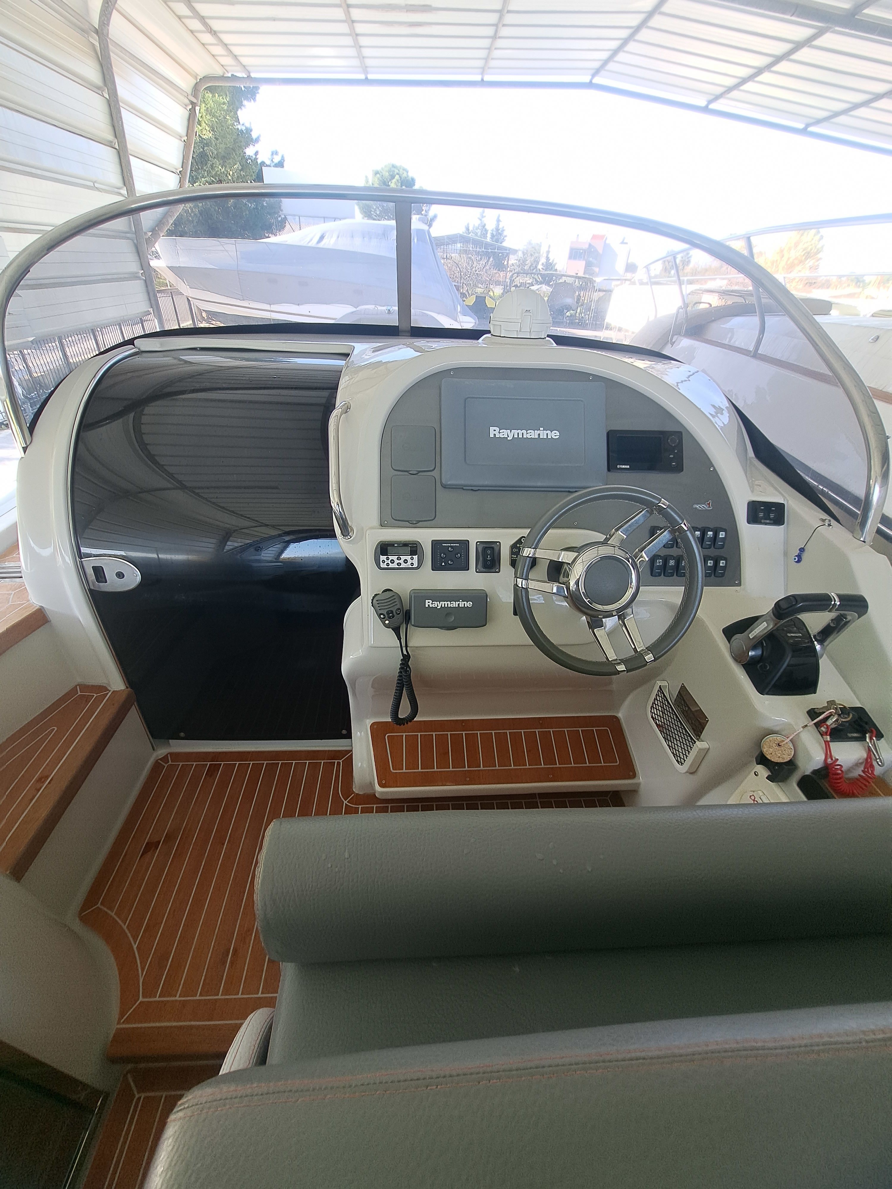 MV Marine Vesevus 35 | Odysseas