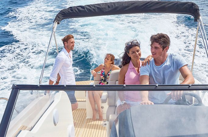 Quicksilver Activ 875 Sundeck | Alice