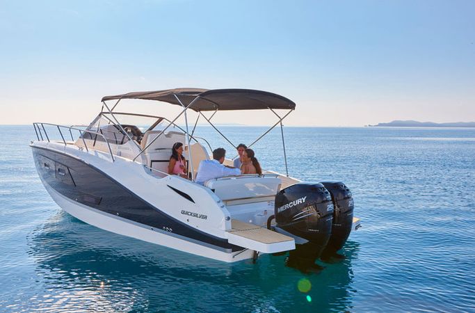 Quicksilver Activ 875 Sundeck | Alice