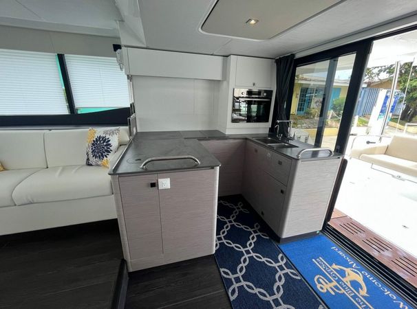 Fountaine Pajot MY6 | Blue GypSea