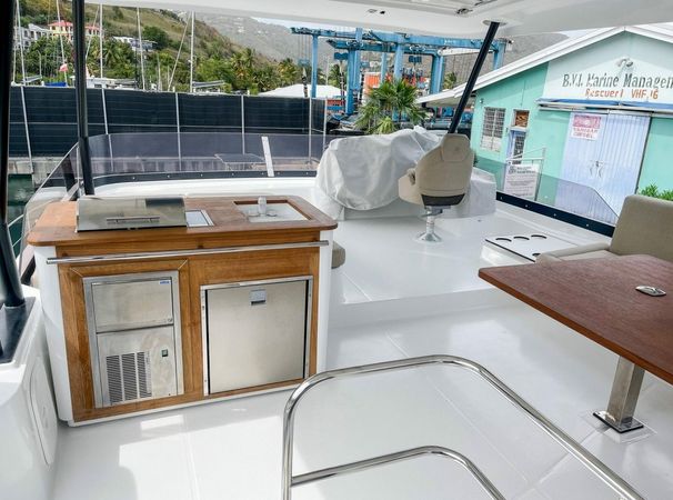 Fountaine Pajot MY6 | Blue GypSea
