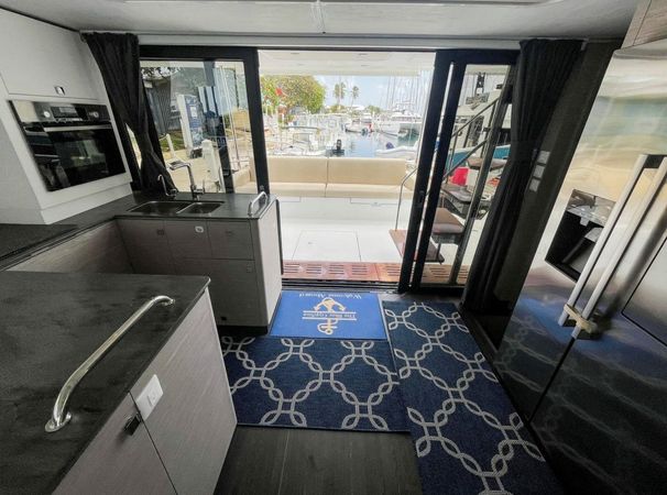 Fountaine Pajot MY6 | Blue GypSea