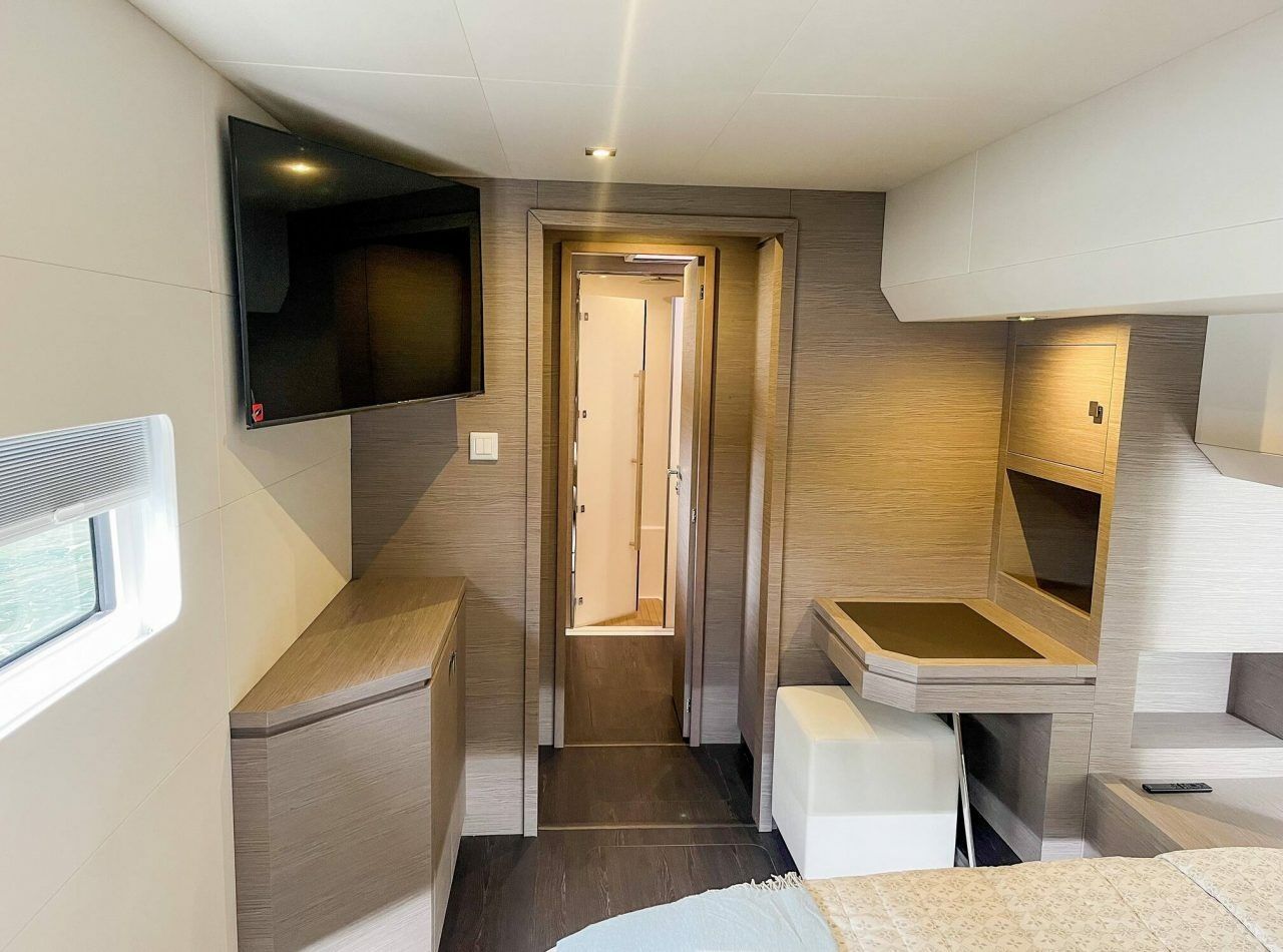 Fountaine Pajot MY6 | Blue GypSea