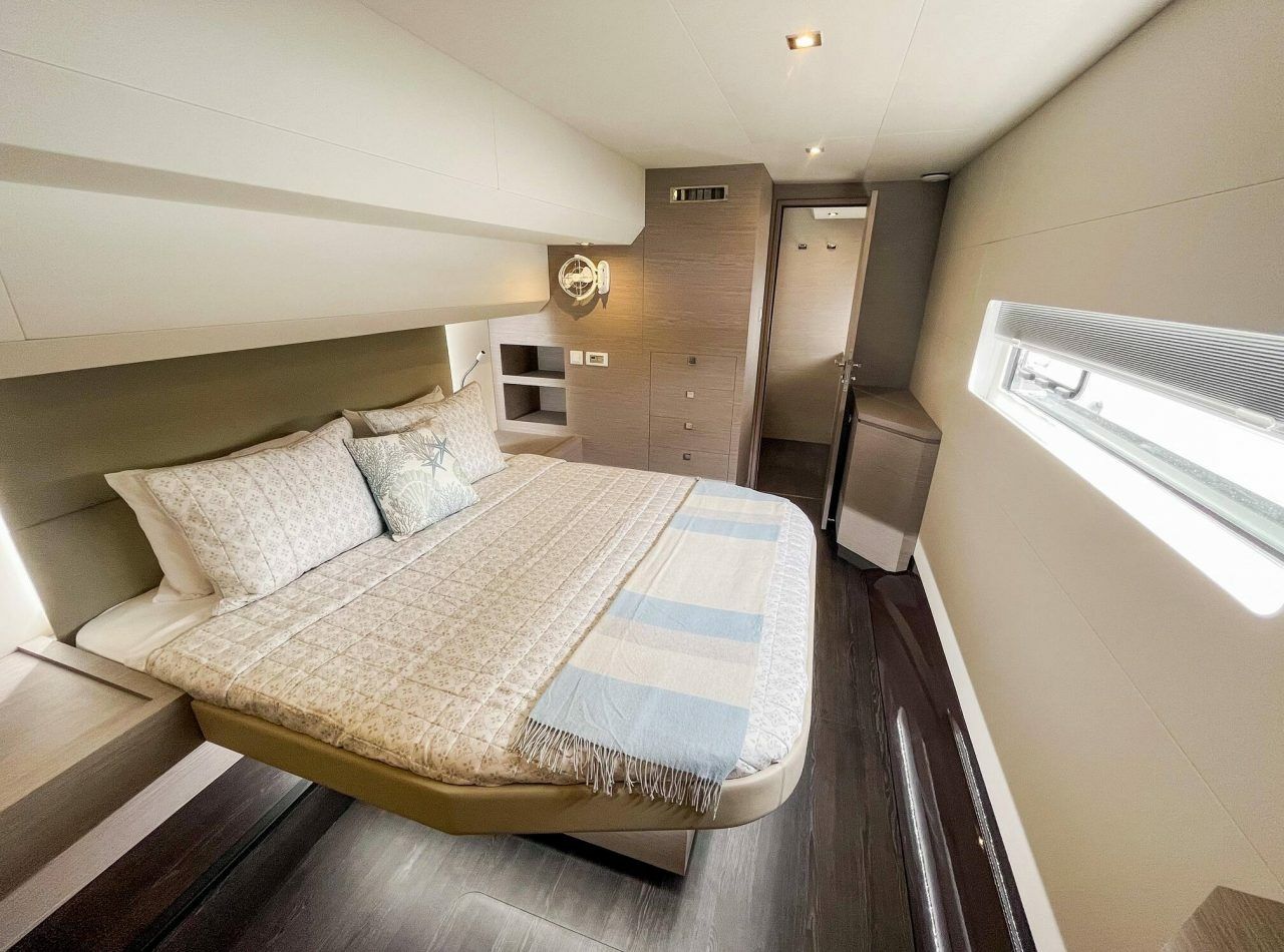 Fountaine Pajot MY6 | Blue GypSea