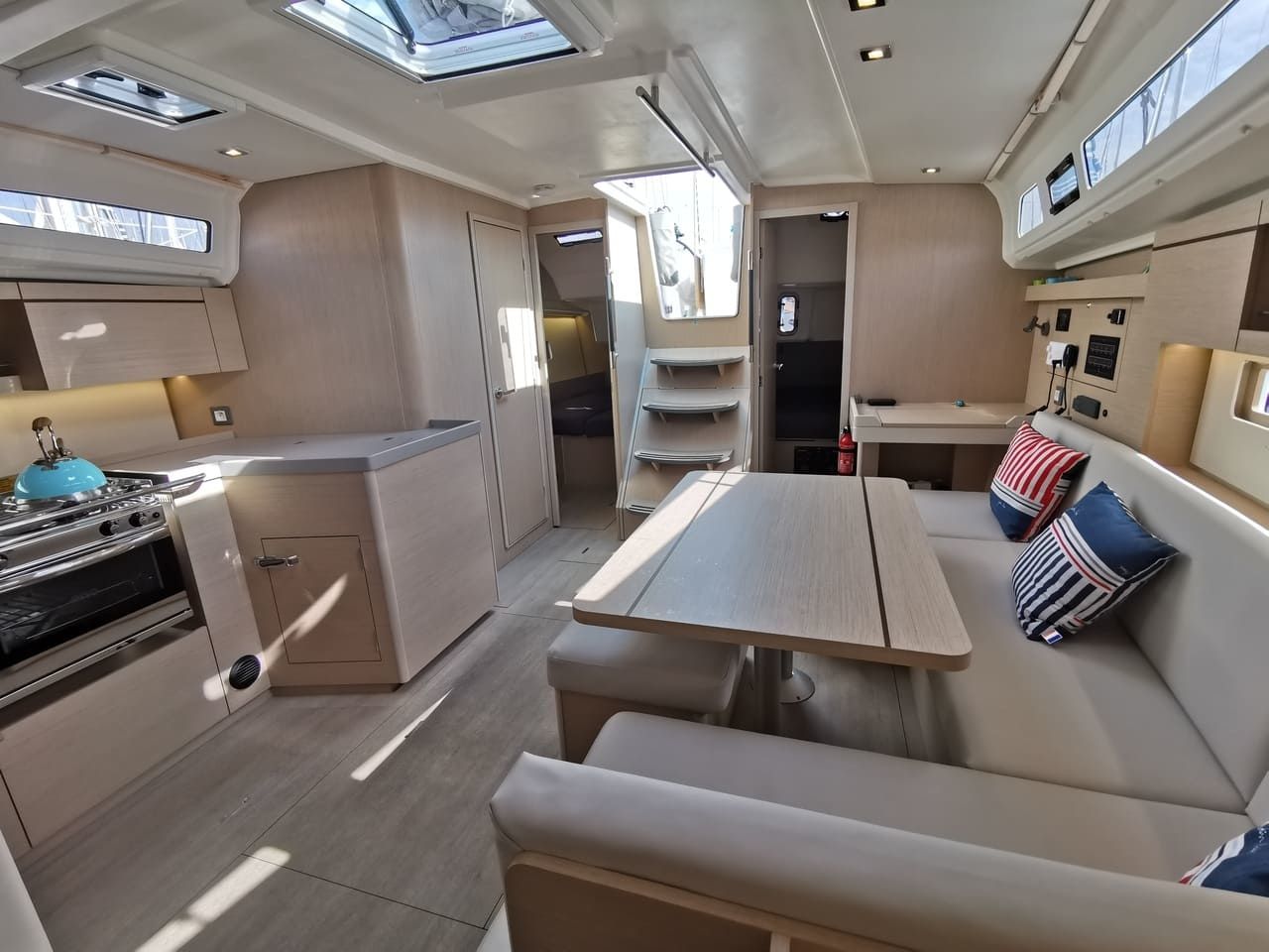Beneteau Oceanis 40.1 | Raz Kaiou