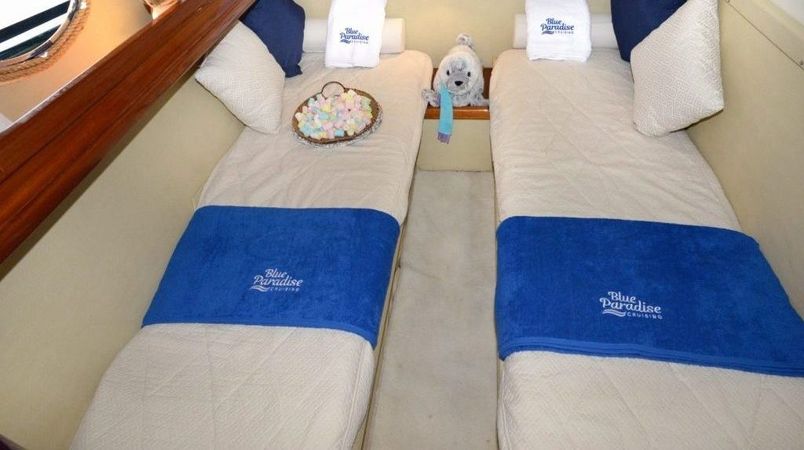 ACM Dufour Dynasty 43 | Sissy