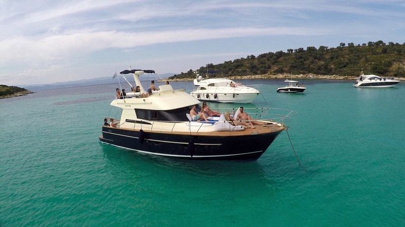 ACM Dufour Dynasty 43 | Sissy