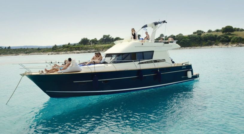 ACM Dufour Dynasty 43 | Sissy