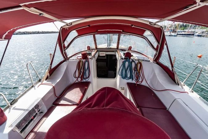 Beneteau Oceanis Clipper 393 | Okeanis