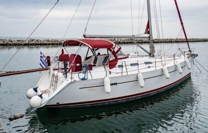 Beneteau Oceanis Clipper 393 | Okeanis