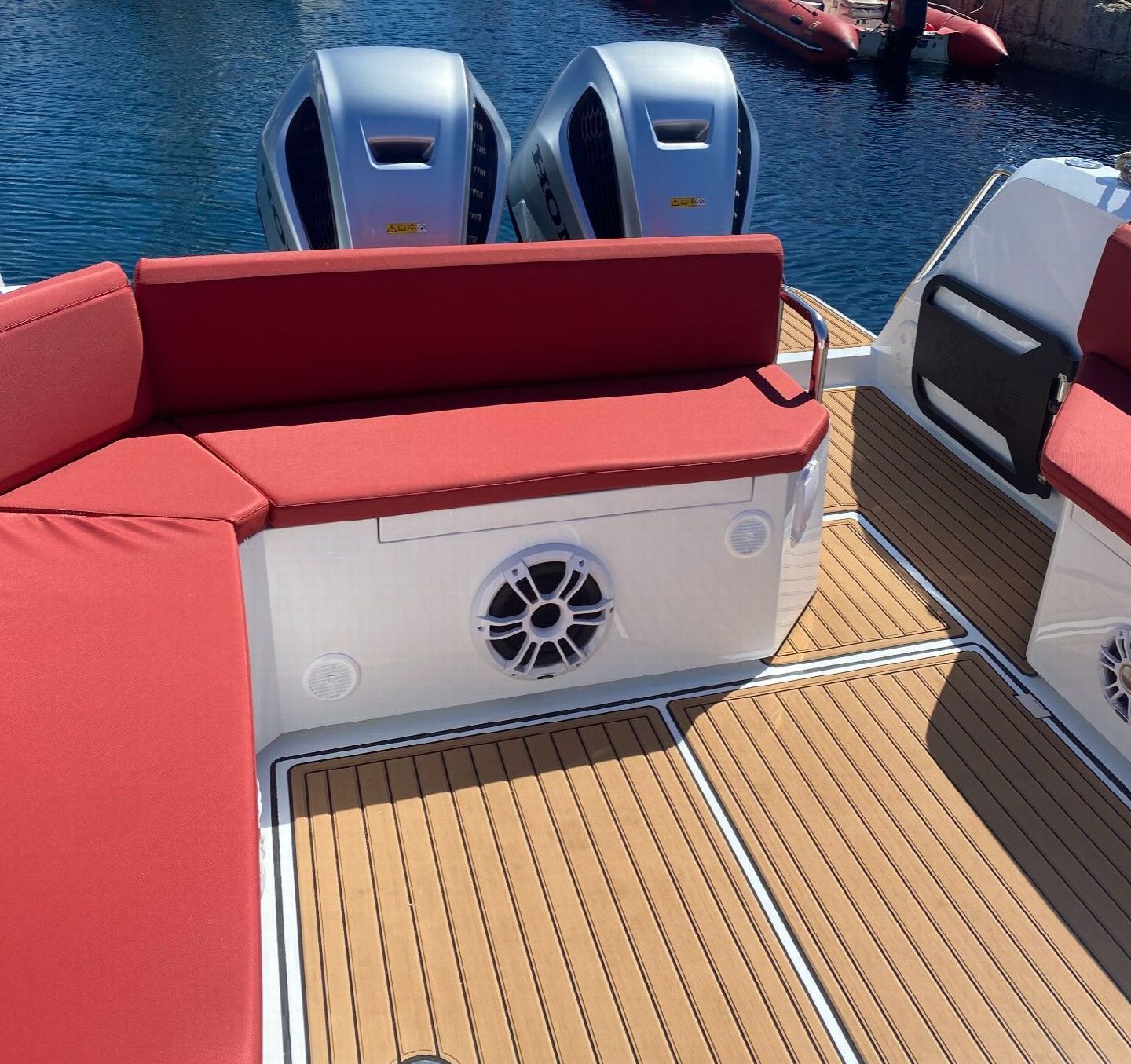 Pyxis Yacht 30 WA | Gal