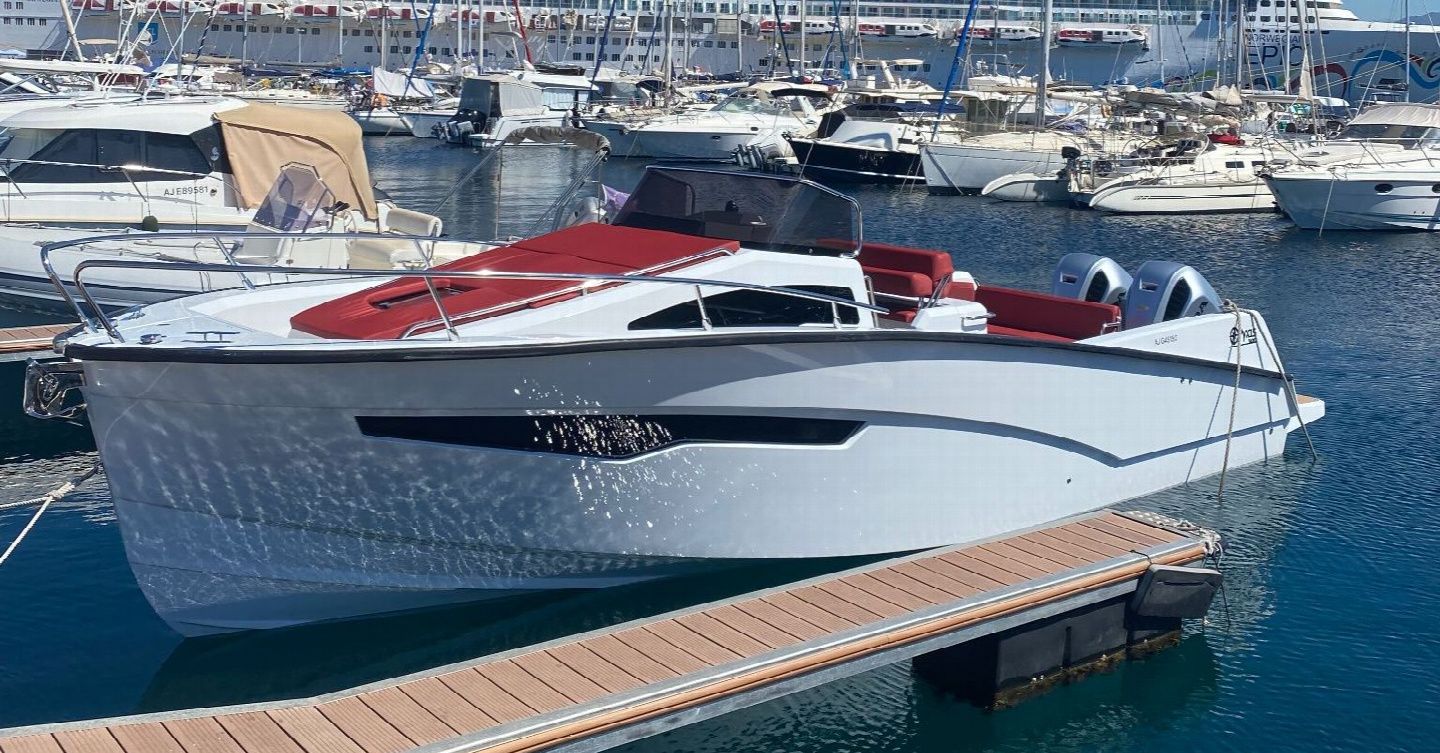 Pyxis Yacht 30 WA | Gal