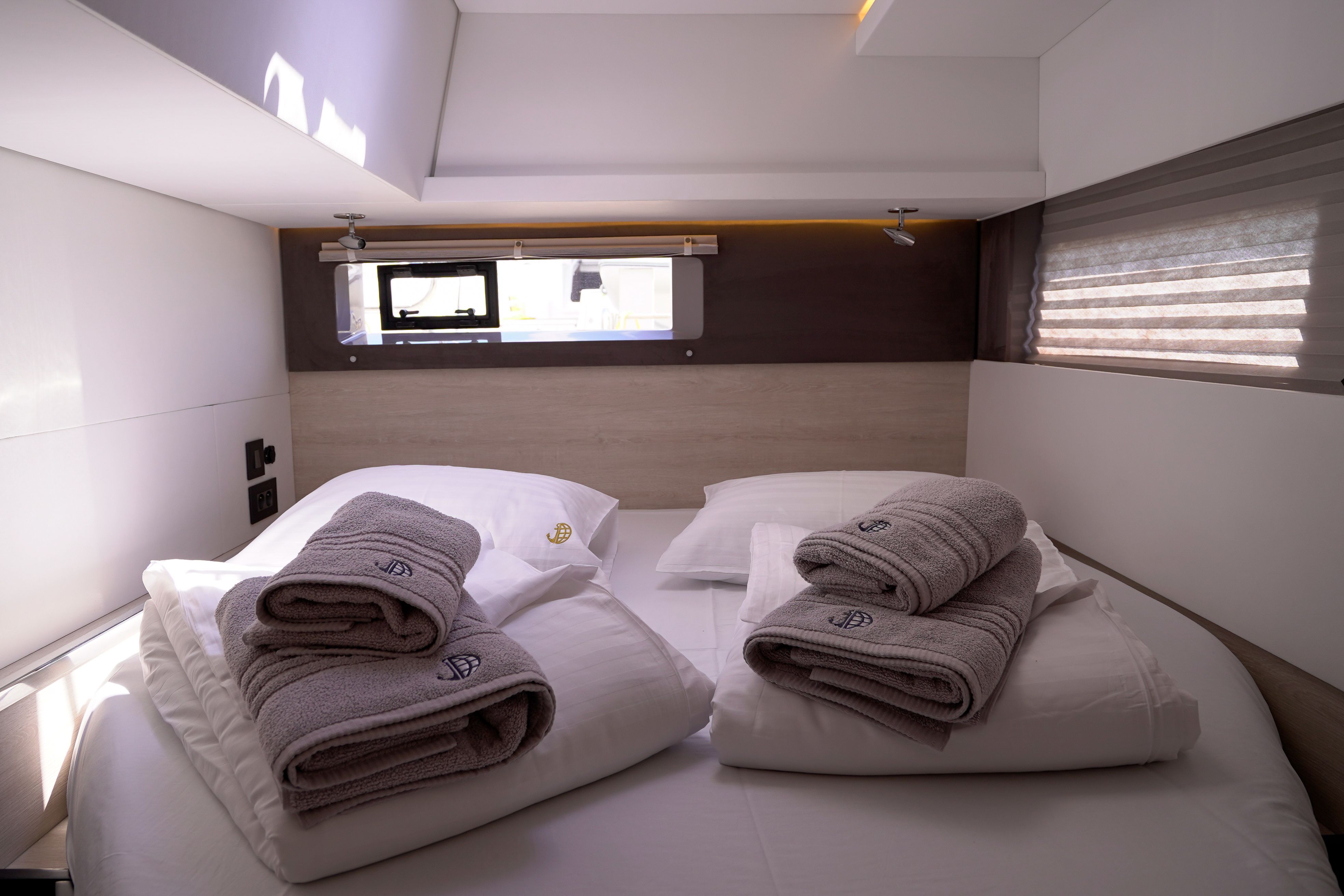 Leopard 45 | Manaphy