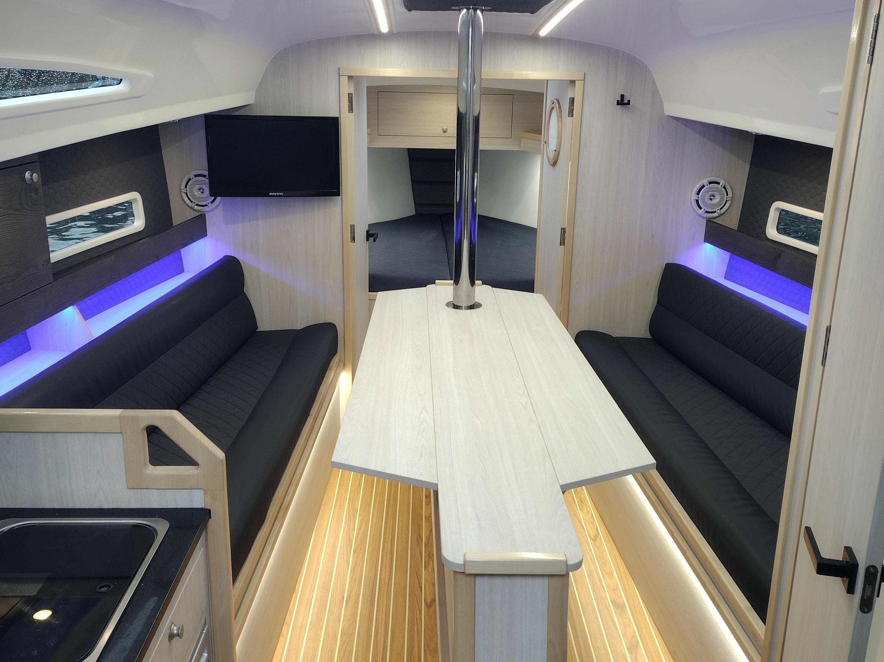 Antila 33 | Casablanca