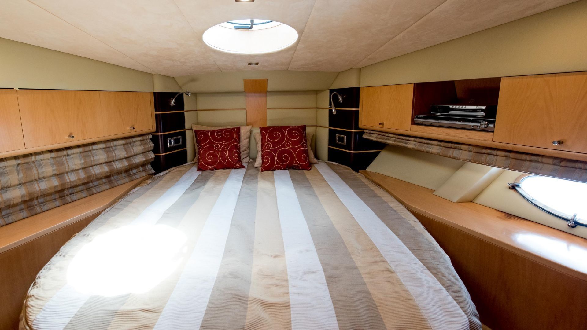 Integrity 55 | Jasmin