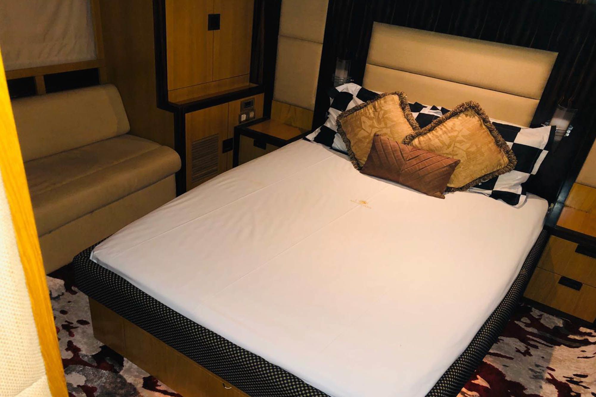 Gulf Craft Majesty 56 | Royal Majesty