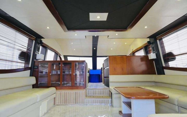 Al Shaali Marine 70 | Superfly