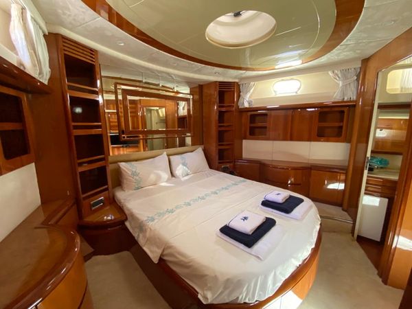 Azimut 75 | King Henry