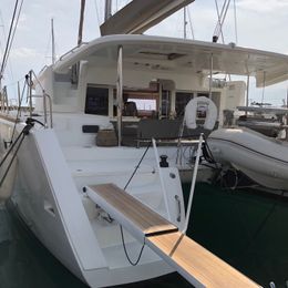 Lagoon 450 F | Azraq