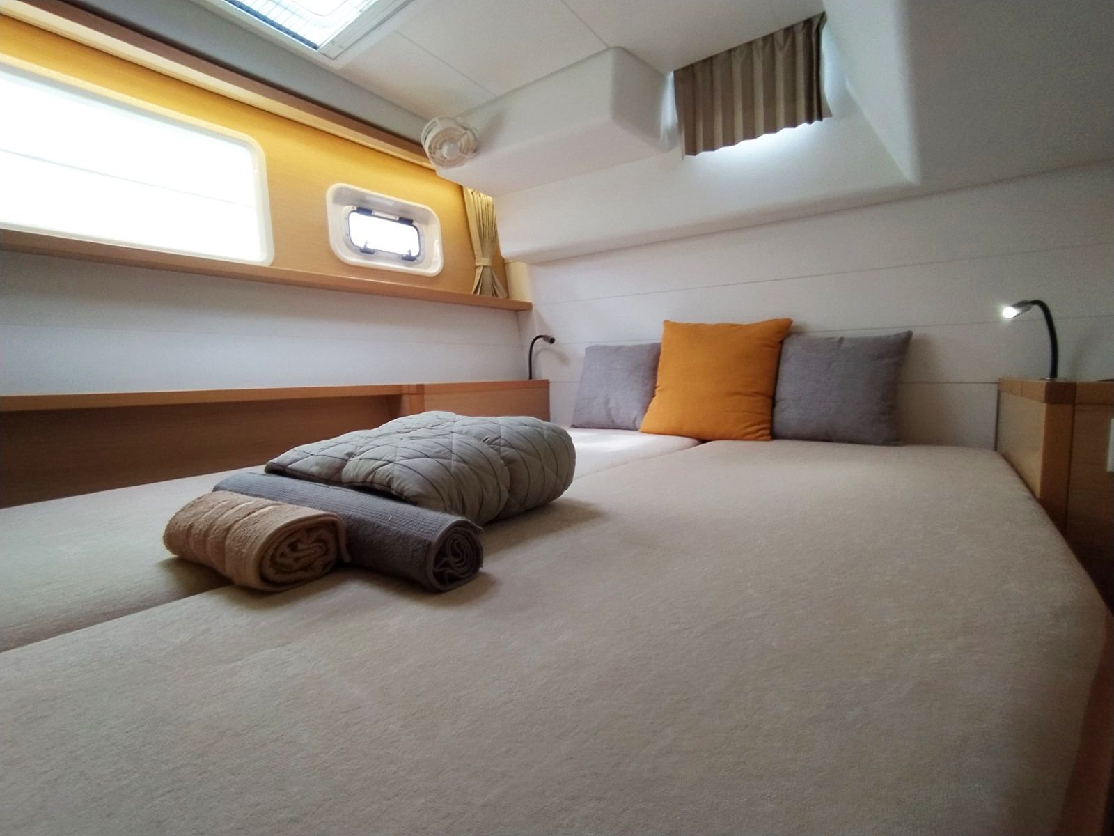 Lagoon 450 F | Azraq