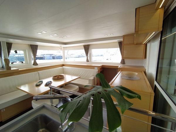 Lagoon 450 F | Azraq