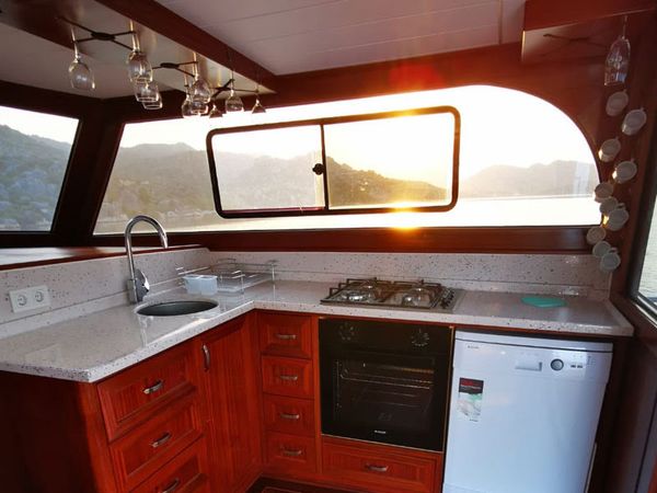 Custom Built 55 | Emine U