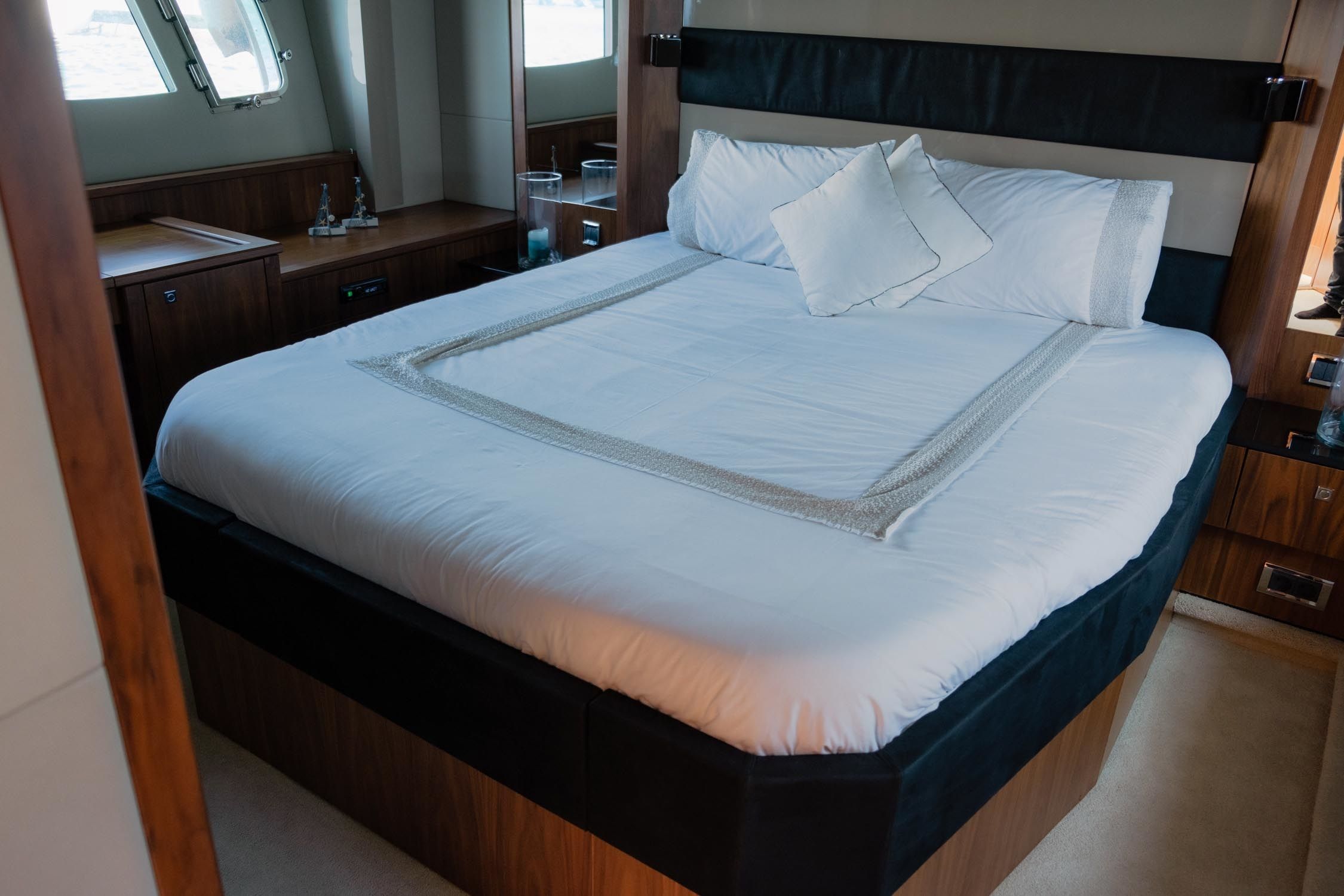 Sunseeker 64 | Roslana