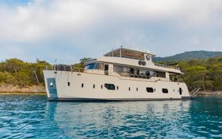 Trawler 85 | Simay M