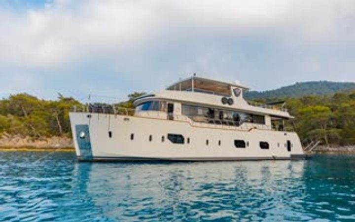 Trawler 85 | Simay M