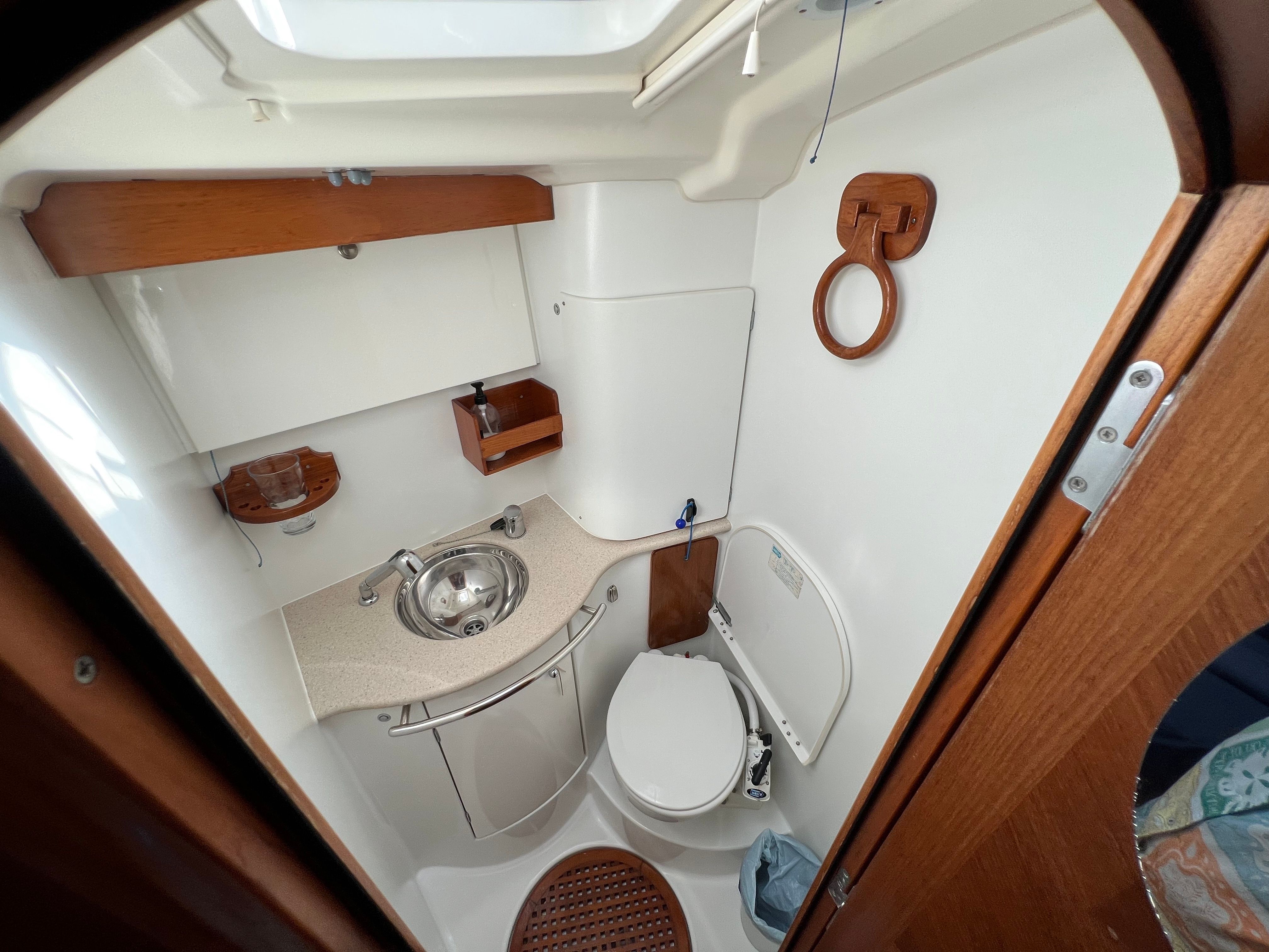 Jeanneau Sun Odyssey 54 DS | Persuasion