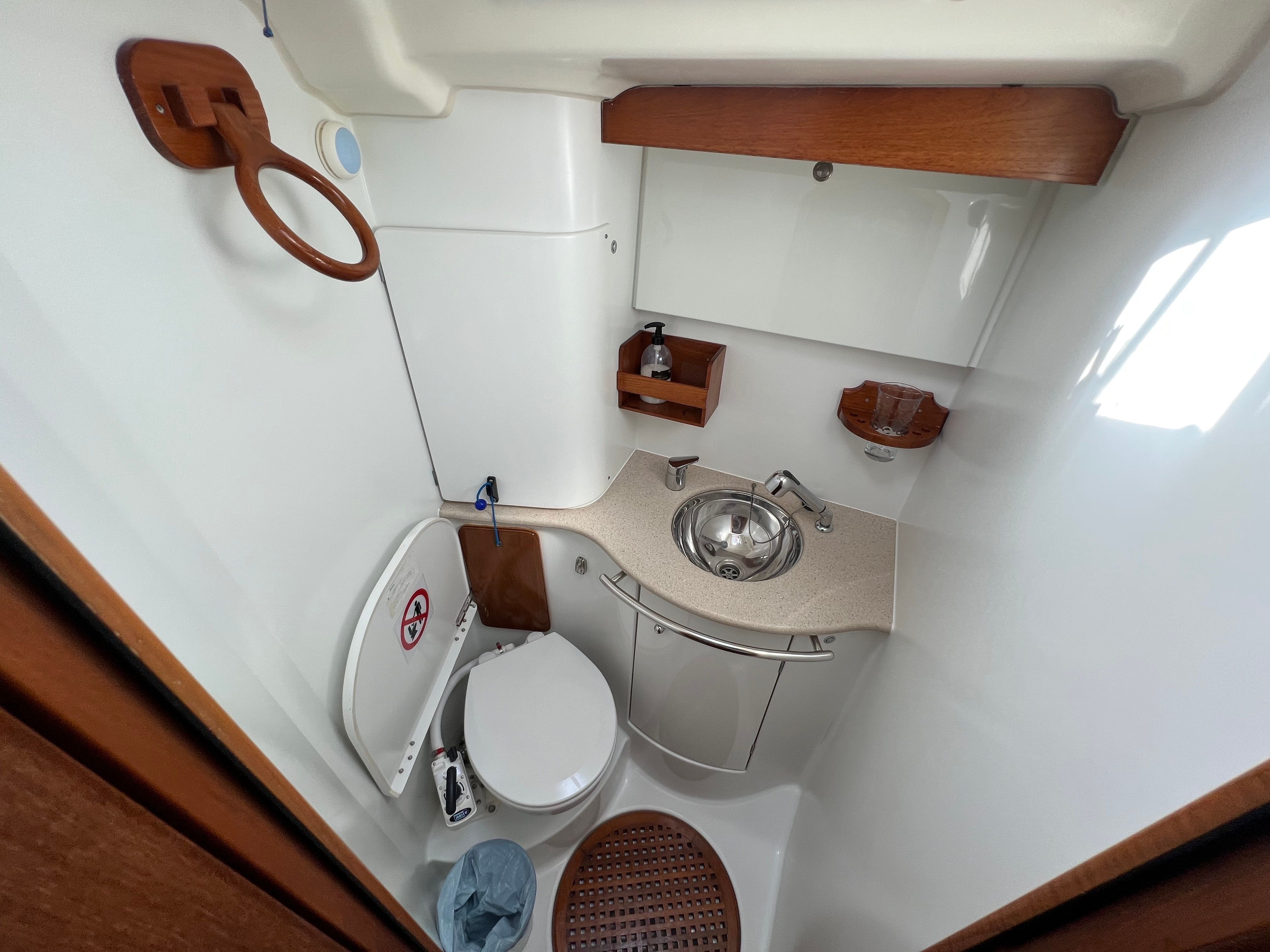 Jeanneau Sun Odyssey 54 DS | Persuasion