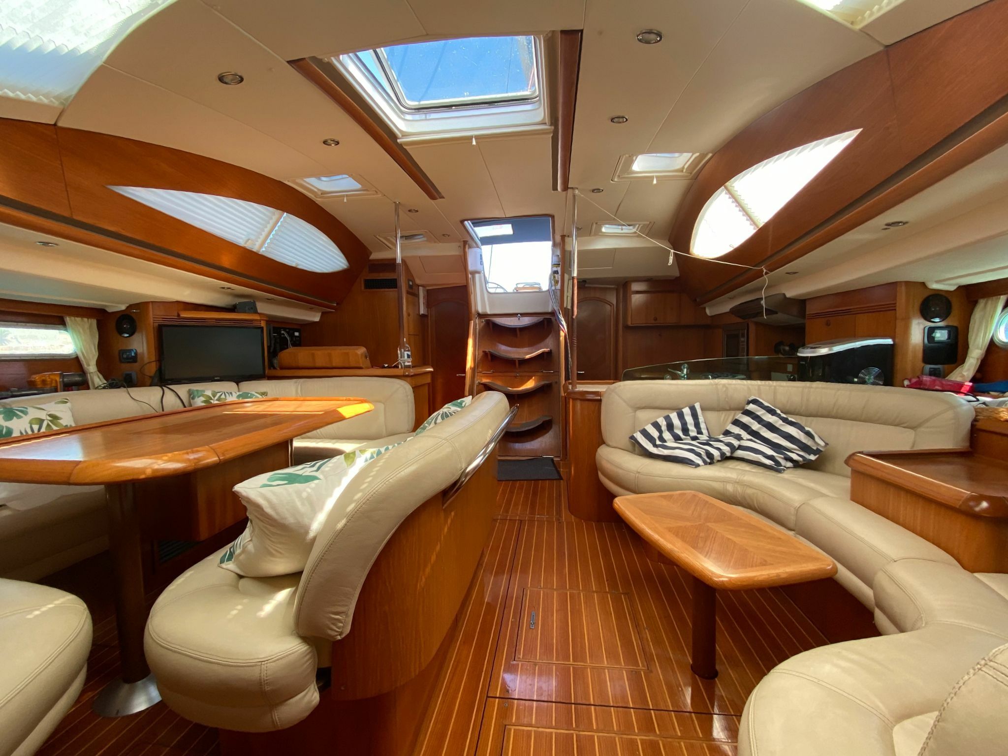 Jeanneau Sun Odyssey 54 DS | Persuasion