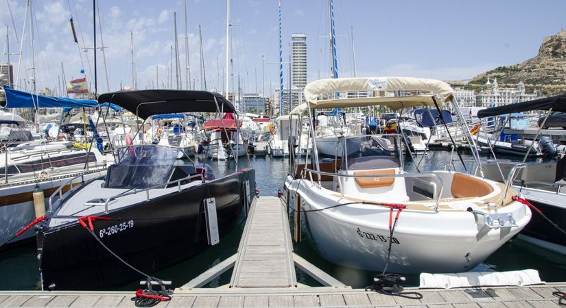 Nuva Yachts M6 | Alimed 1